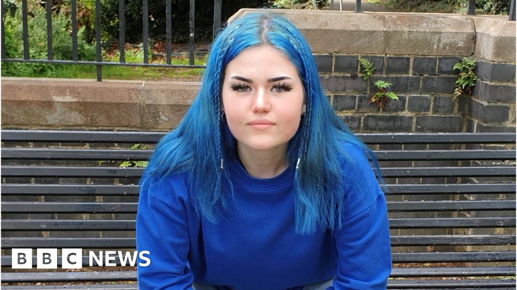 Covid passports: 'As an artist I feel safer that people are tested'