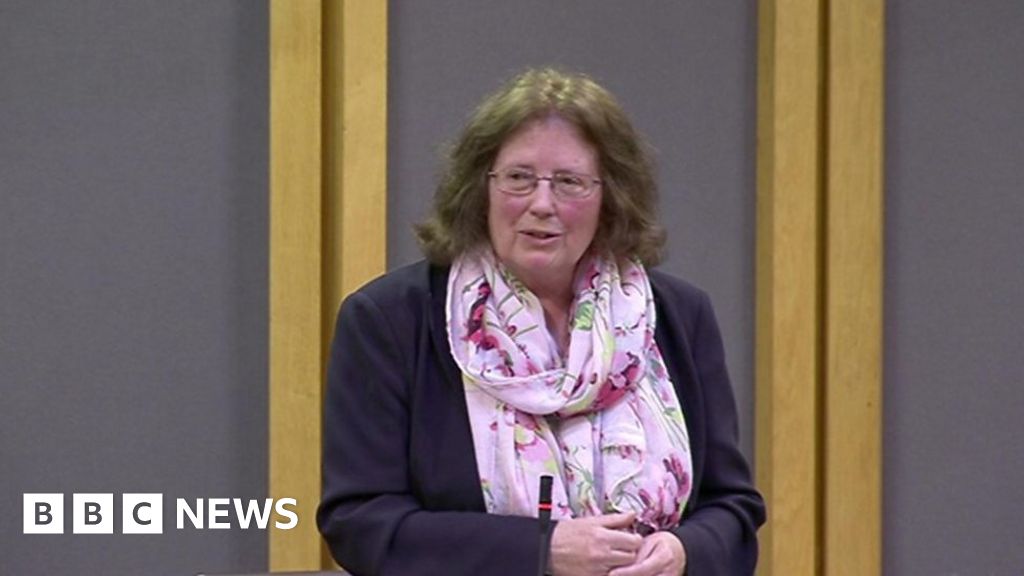Julie Morgan on Rhodri: 'It's been rosettes all the way' - BBC News