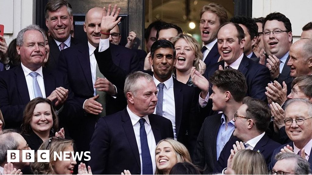 Richmond constituents react to Rishi Sunak becoming PM - BBC News