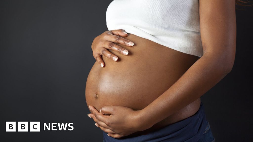Women Unsure How Much To Eat While Pregnant Survey Bbc News 7912