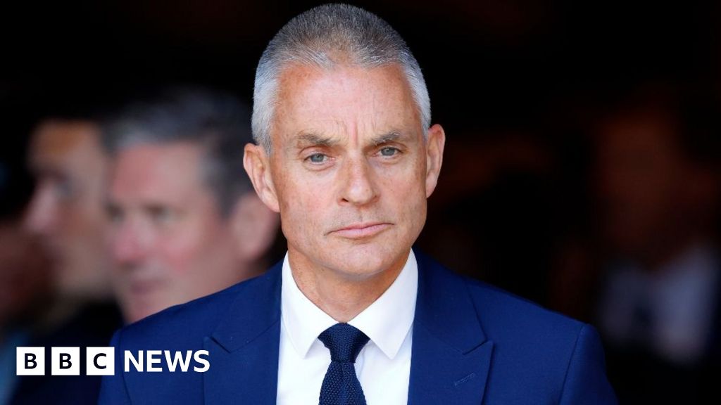 <div>BBC boss Tim Davie 'confident and robust' with MPs after summer of scandal</div>