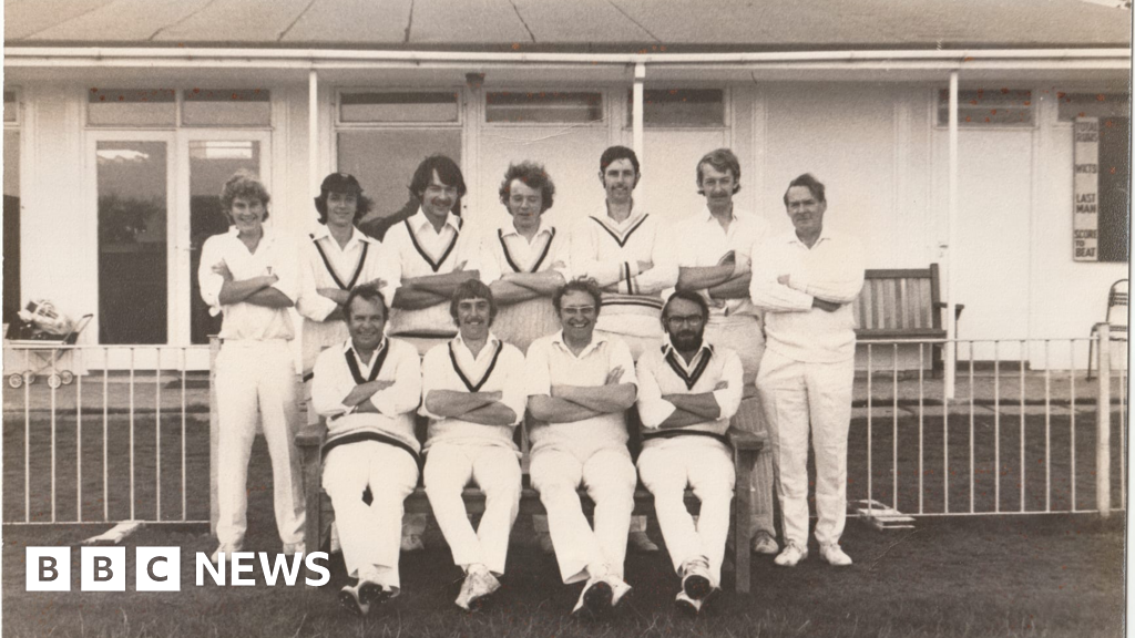 ‘Heart of community’ Droitwich Spa Cricket Club marks centenary – BBC News