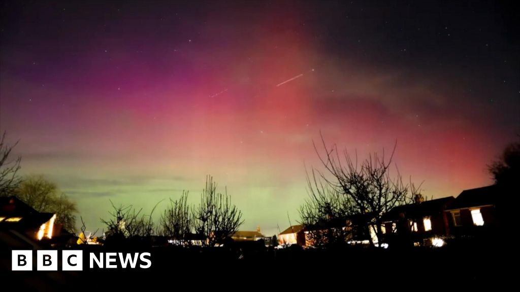Timelapse captures Northern Lights display in North Lincolnshire