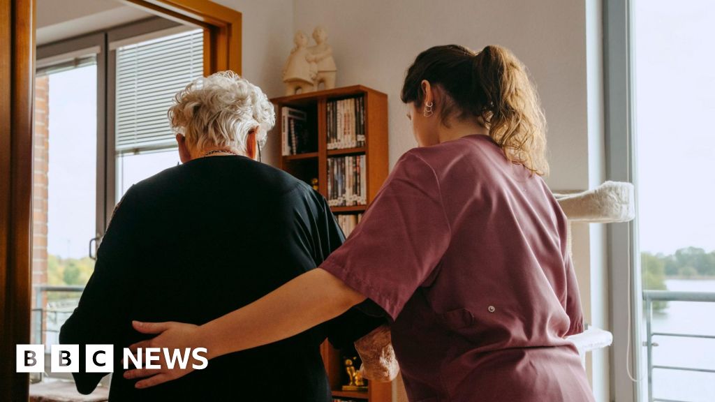Low income care workers 'demoralised' after health minister 'U-turn'