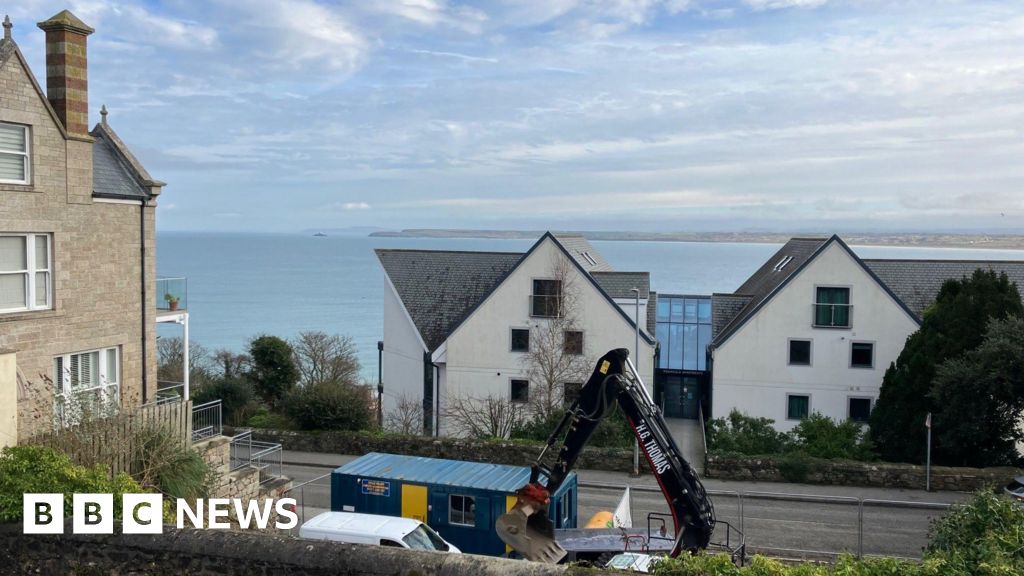 Green light for flats obscuring Woolf's famed view