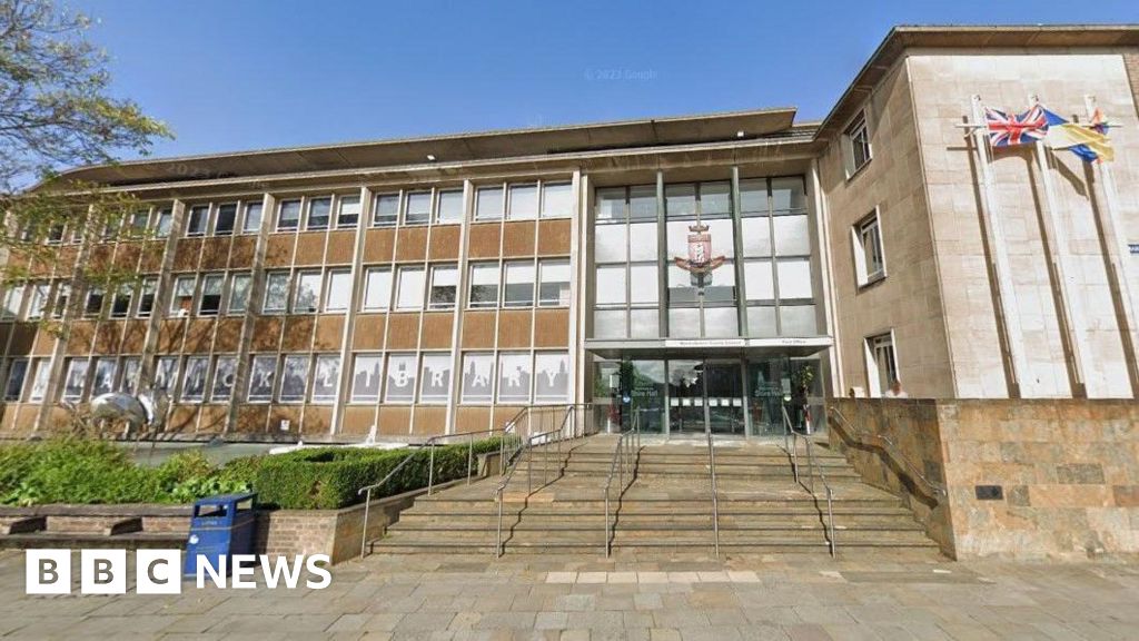 Two-council plan for Warwickshire lodged with government