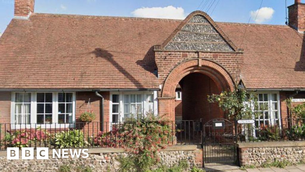 Objections to demolition of 'heritage' almshouses in Bury St Edmunds