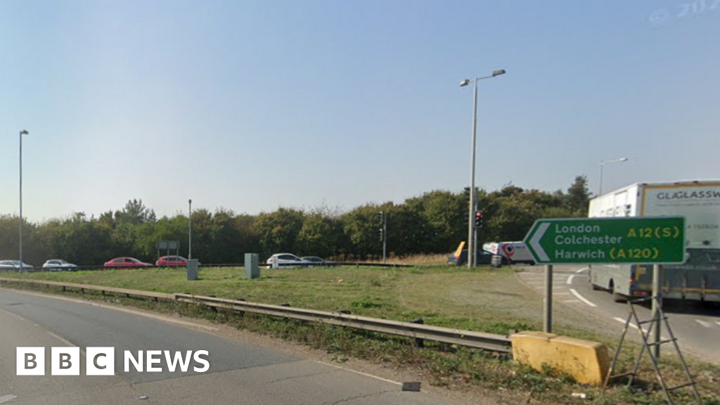 Lorry Overturns, Closing A12 Near Ipswich