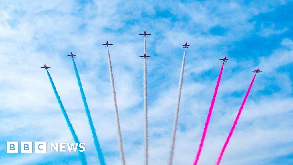 bbc.co.uk - Patrick Barlow - Eastbourne Airbourne to begin after Red Arrows display halted