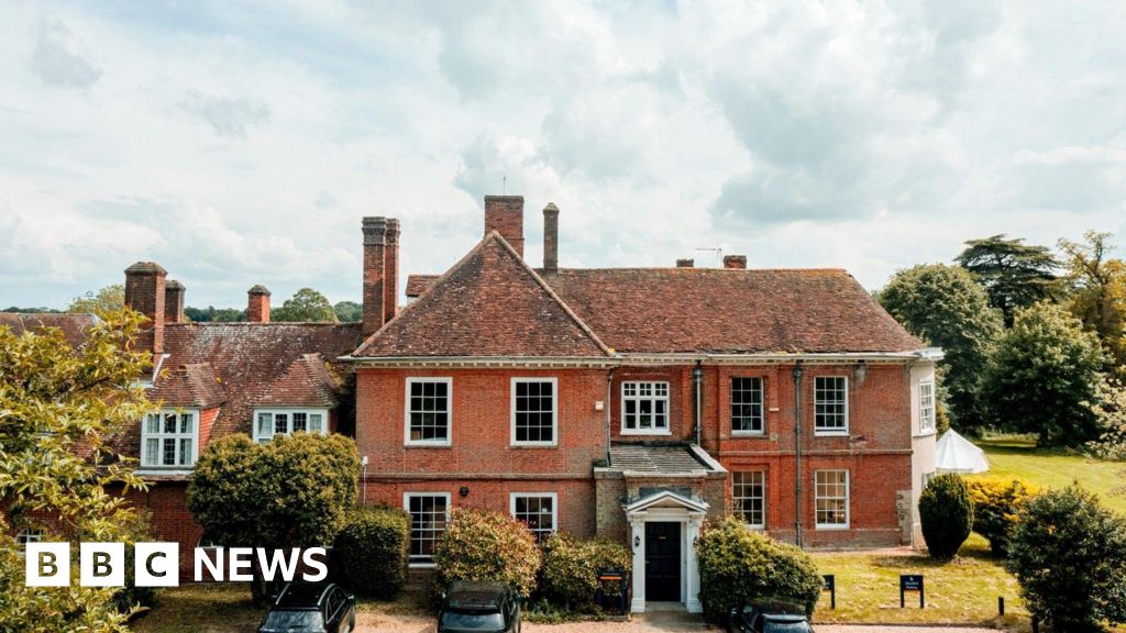 bbc.co.uk - Ben Parker - Stoke-by-Clare school to shut over 'financial challenges