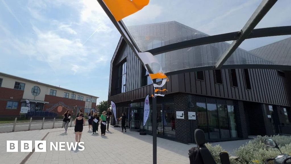 £8.6m health research campus opens
