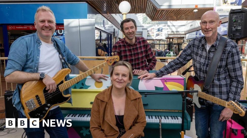 bbc.co.uk - Charles Heslett - Piano trail adds Darley Street Market Bradford to musical map - BBC News