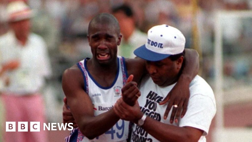 Retired athlete Derek Redmond relives iconic Olympic moment - BBC News