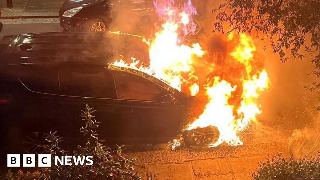Arrest over suspected arson on property linked to Keir Starmer