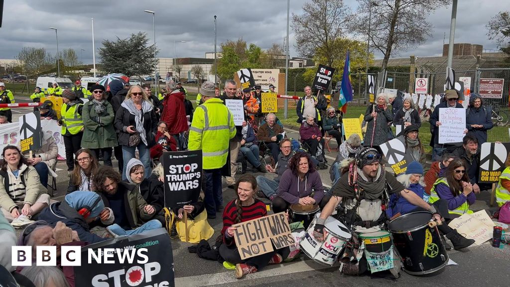 Two arrested during peace protests outside RAF Lakenheath