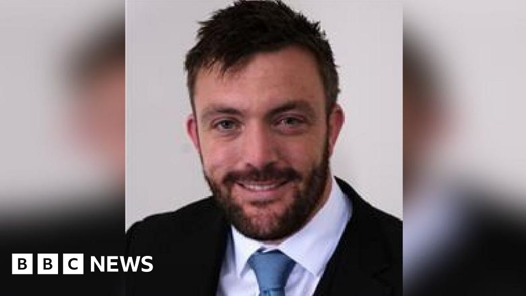 Ex-councillor banned after racist voice note
