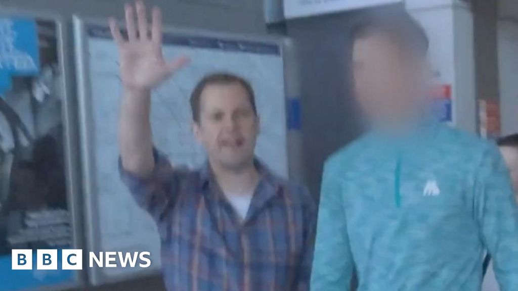 Robert Jenrick hopes video of Tube confrontation will shame fare dodgers
