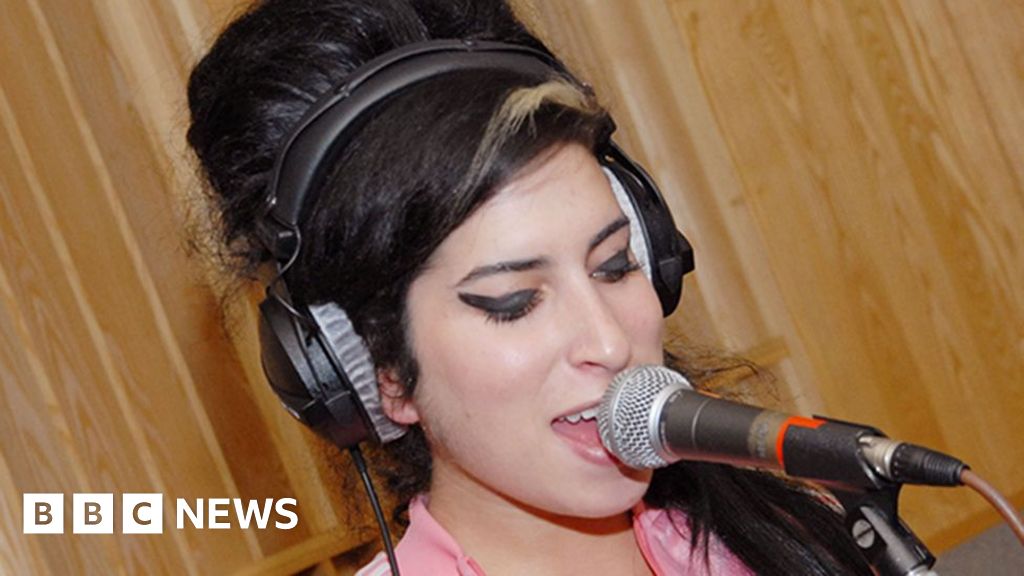 Amy Winehouse Live Lounge performance voted best of 25 years