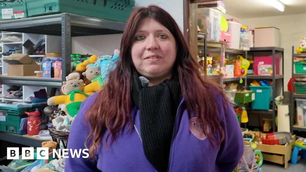 'I volunteer at the baby bank that helped me'