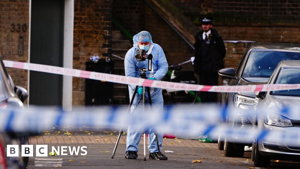 'Deliveroo' gunman shot girl and dad, court told