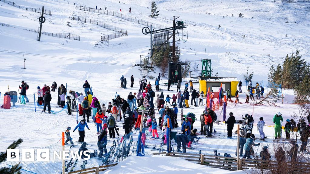 Bumper ski season but also avalanches in Scotland's snowy hills