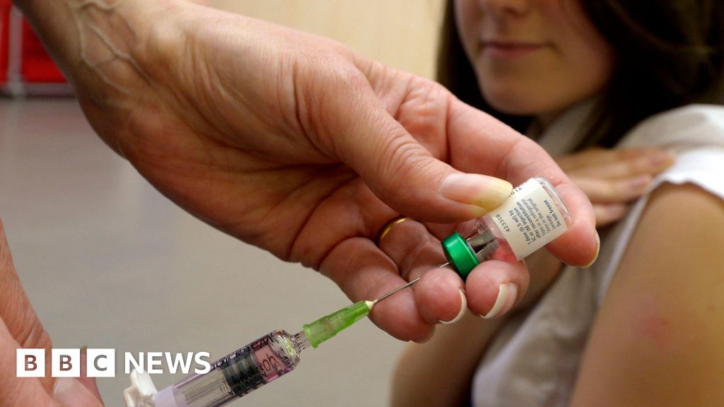 Push for young adults to get MMR jab as measles cases rise - BBC News