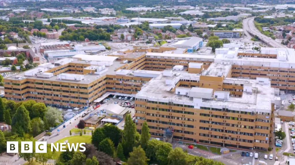 'Significant delay' for East Midlands hospital builds