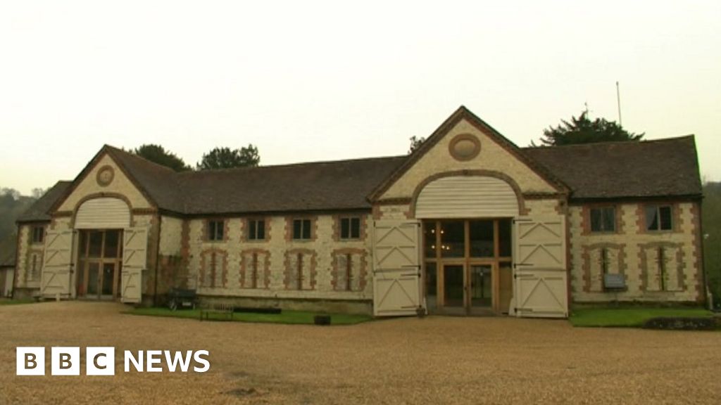 Hampshire Manor Barn weddings cancelled as owner says ...