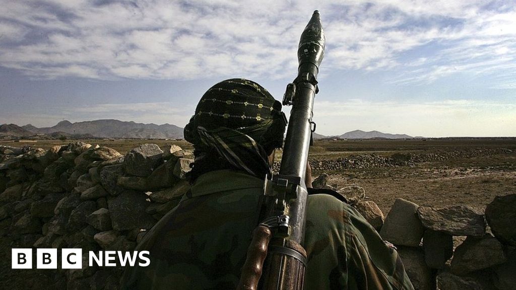 Afghan peace deal: Trump says Taliban negotiations are 'dead'