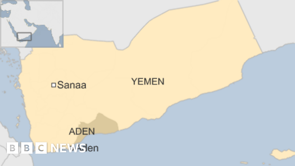 Yemen conflict: 'IS bombings' kill at least 22 in Aden - BBC News