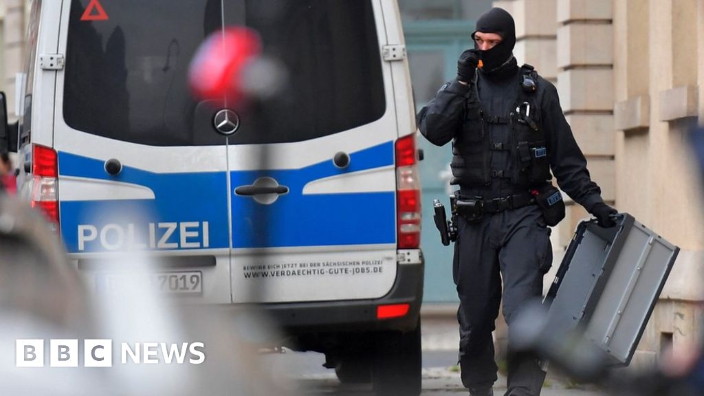 German raids on Covid extremists over Saxony leader death plot