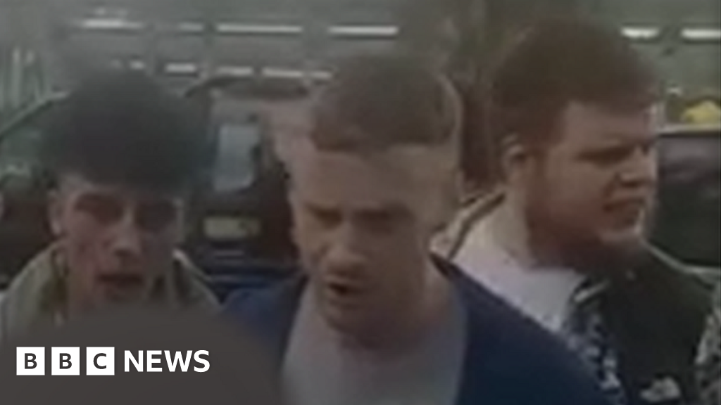 Appeal after Newport bus driver is punched and spat at BBC News