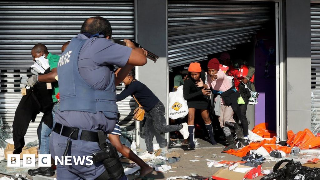 South Africa Zuma riots: Death toll mounts amid looting