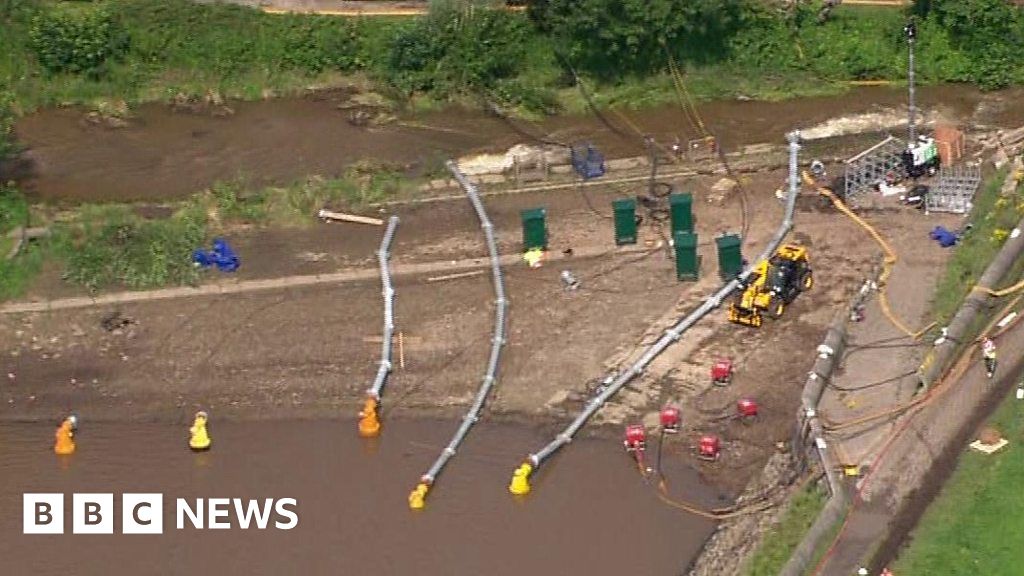 Whaley Bridge dam Work to prevent collapse continues BBC News