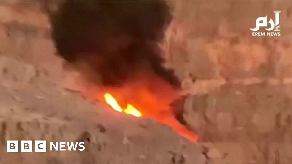 UAE helicopter crash kills four crew on rescue mission near zipline