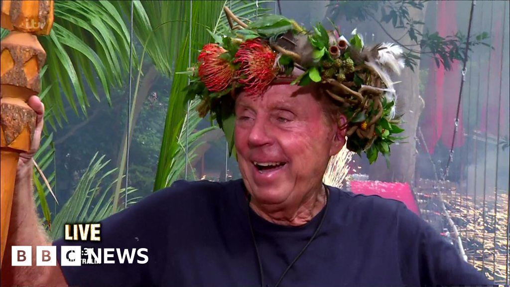 Harry Redknapp Is Crowned King Of The Jungle In I M A Celebrity