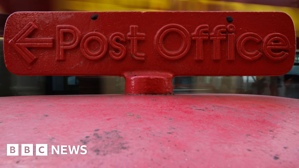 Post Office 'not fit' to run pay-outs for victims