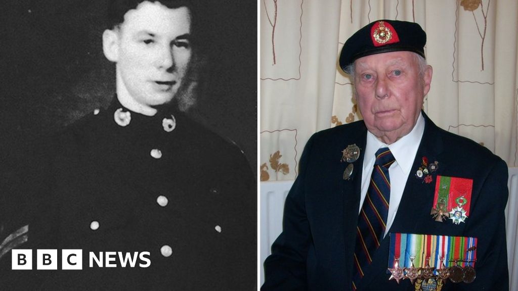 Crowds gather in Alford for funeral of D-Day veteran