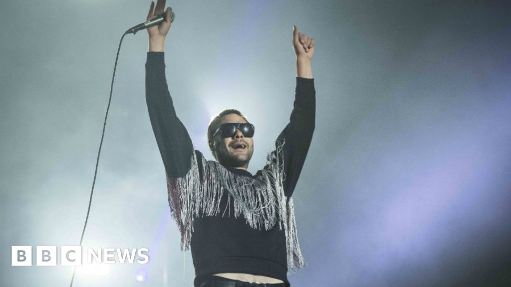 Tom Meighan: Ex-Kasabian singer admits ex-fiancee assault