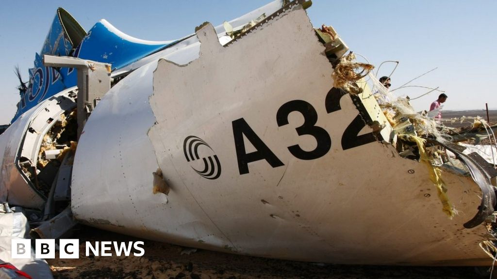 Sinai Plane Crash: Bomb Fears Prompt Sharm Flight Cancellations - BBC News