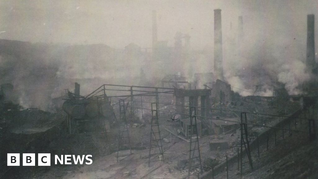 Low Moor factory explosion Service held in Bradford 100 years on BBC News
