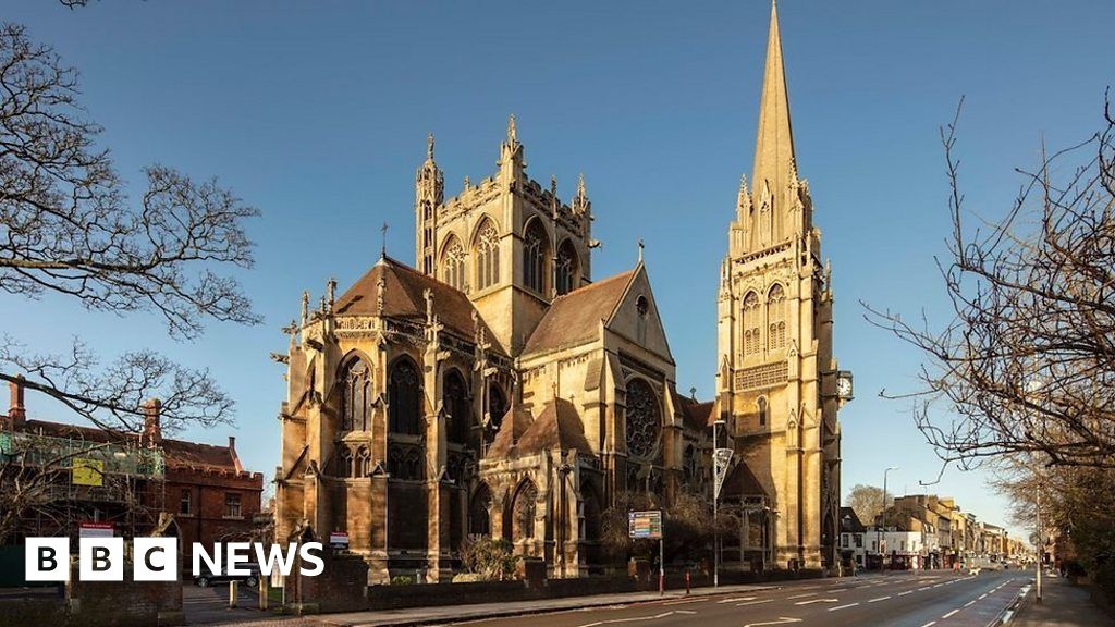 Cambridge Catholic church, funded by ballerina, is relisted BBC News