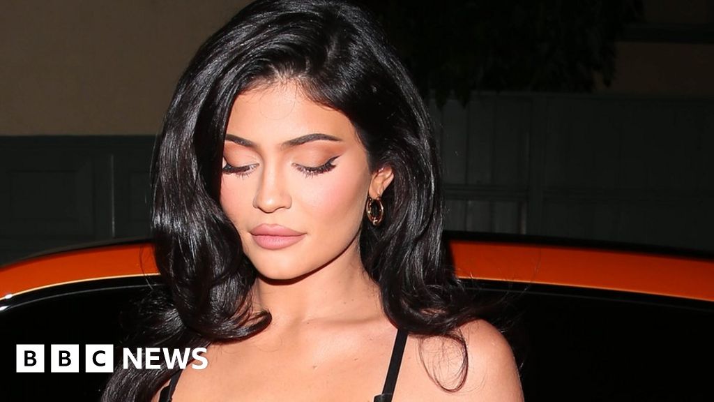 How much does Kylie Jenner earn on Instagram? - BBC Newsround