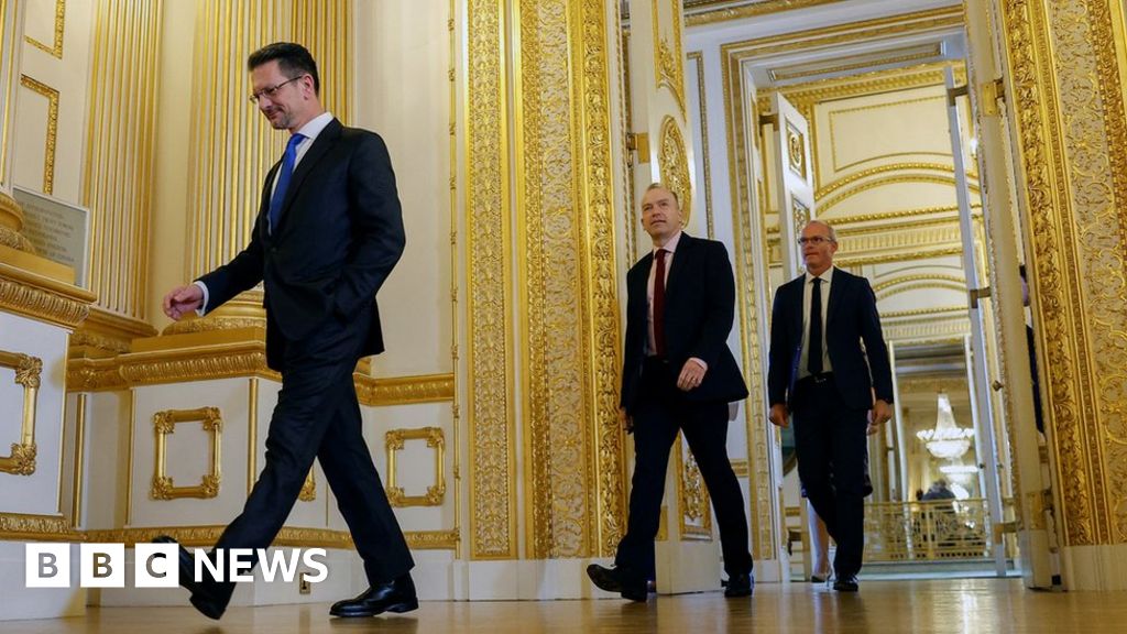 Border poll: SDLP rejects any change to Irish unity referendum rules