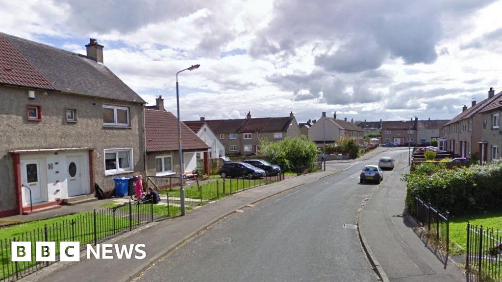 Three men sought after Larkhall serious assault BBC News