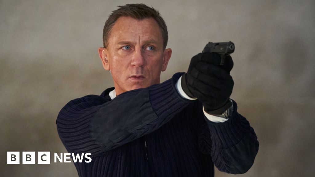 No Time To Die First Trailer For New James Bond Film Debuts Bbc