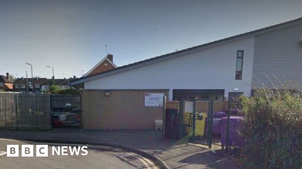 Slough Borough Council's plans to shut children's centre a 'disgrace