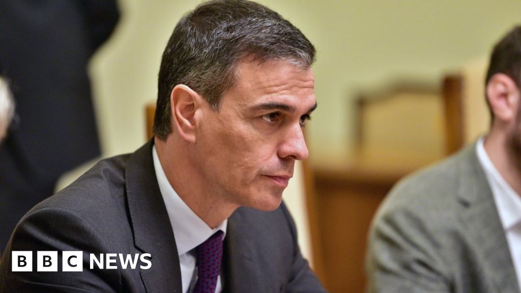 Премиерът на Испания Педро Санчес ще обяви дали подава оставка