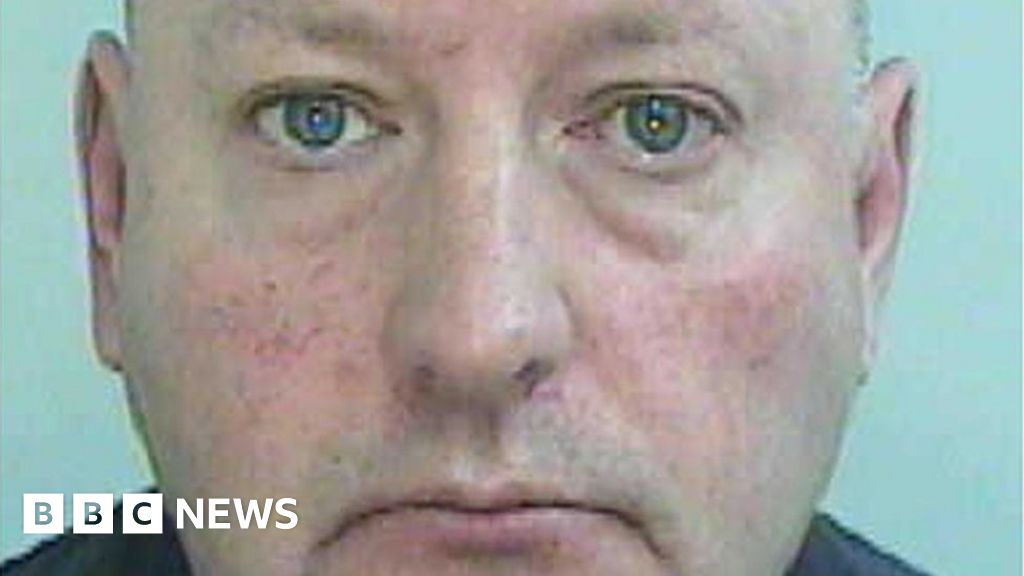 Prison Worker And Inmates Involved In HMP Preston Smuggling Ring - BBC News