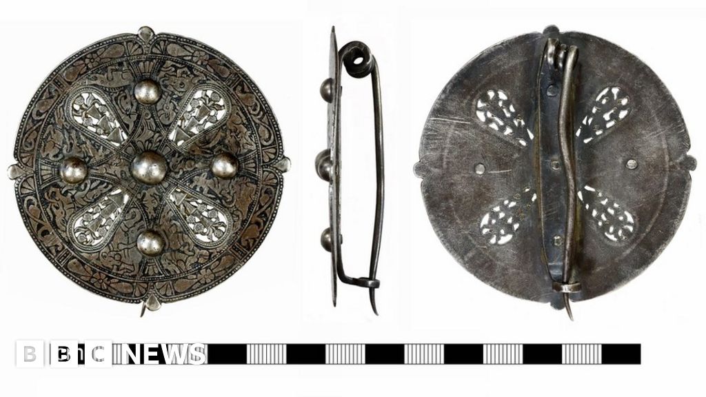 Experts at the British Museum say the brooch is of 